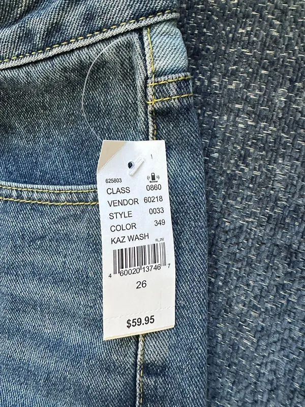 90’s Boyfriend Jeans - Image 5