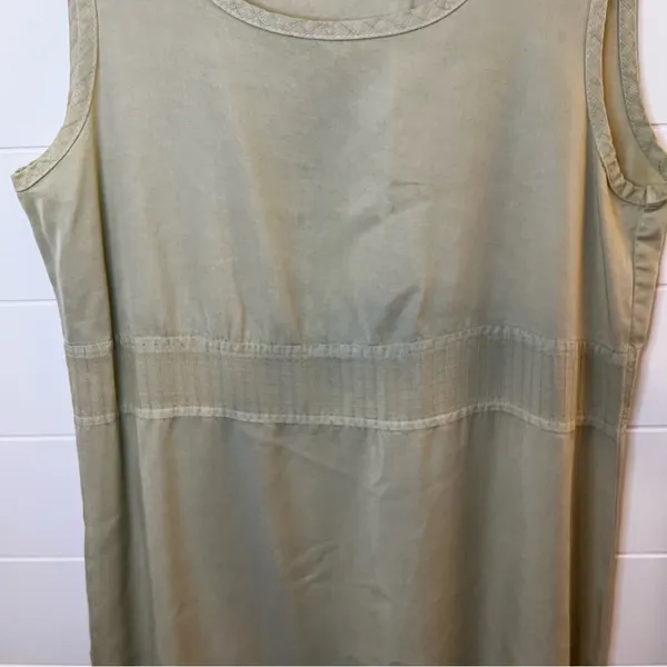 Vintage Clio Sleeveless Maxi Dress in Light Olive Beachy Travel Lightweight Med - Image 4