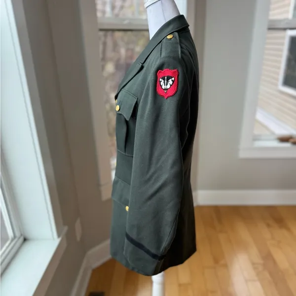Vintage 1960’s US Army Dress Uniform Jacket Coat Blazer Army Green Badger Patch - Image 4