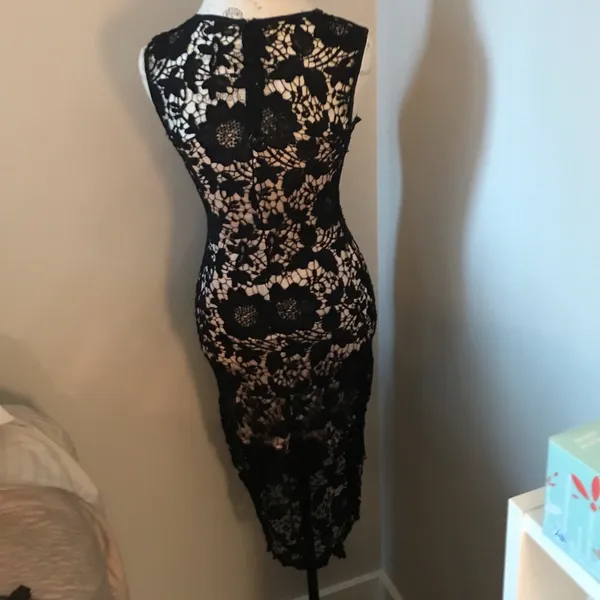 Black Lace Dress Nude Liner Approximately Sz S - Image 9