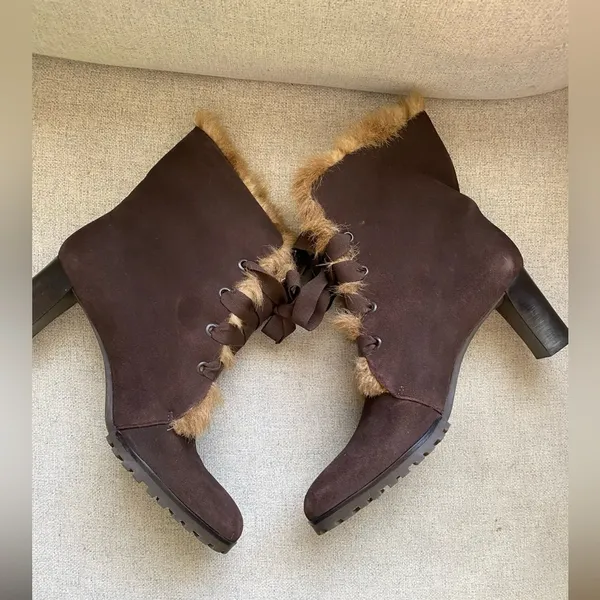 LOFT Chocolate Fur-Trimmed Heeled cozy Boots suede 7 - Image 4