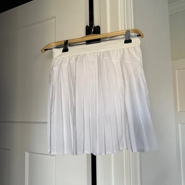 Spanx Get Moving White Pleated Tennis‎ Skirt Workout Skort pleated - Image 6