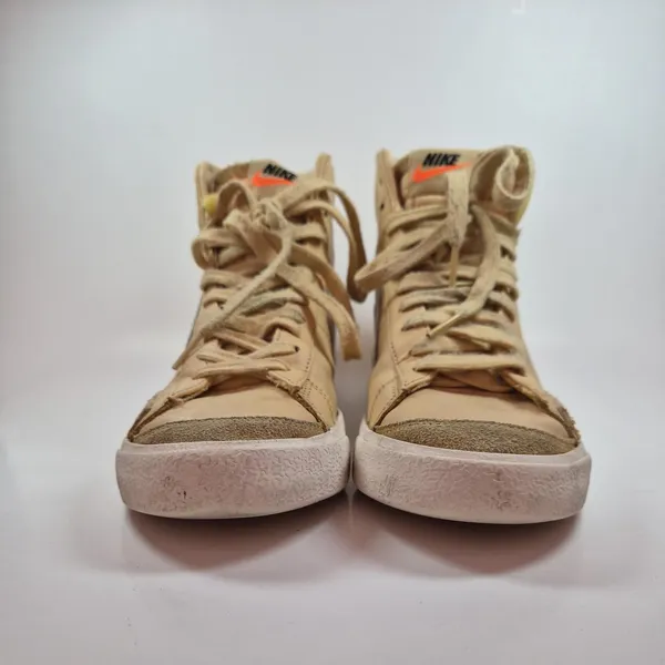 Nike Womens 9 Blazer High Top Sneakers Tan Pink Faux Leather - Image 4