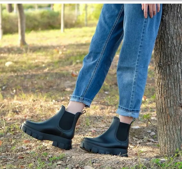 - New Termiyinful boots Size 9 New in box women’s rain boots outdoor boot… - Image 4