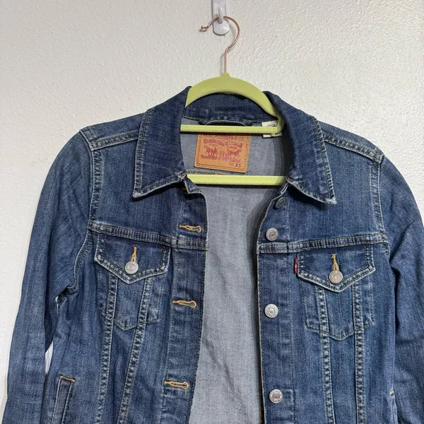 Levi’s Medium Wash Classic Denim Trucker Jacket Sz XS - Image 3