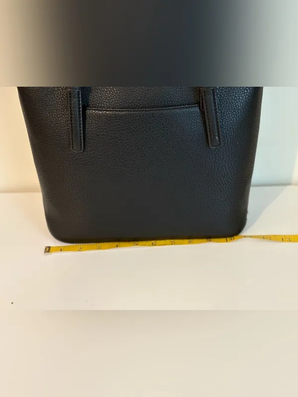 Classic Anne Klein Black Tote Handbag - Image 3