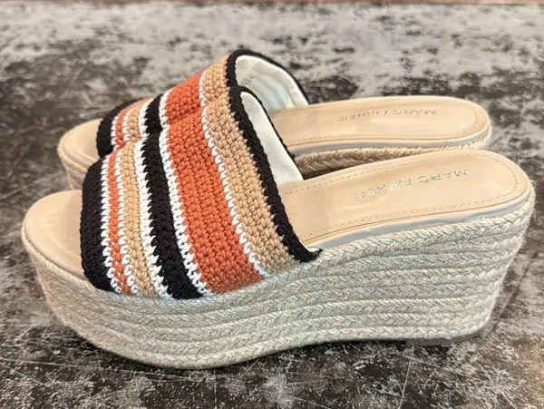 Marc Fisher Multi Color Crochet 3" Platform Wedges Size 7.5 - Image 3