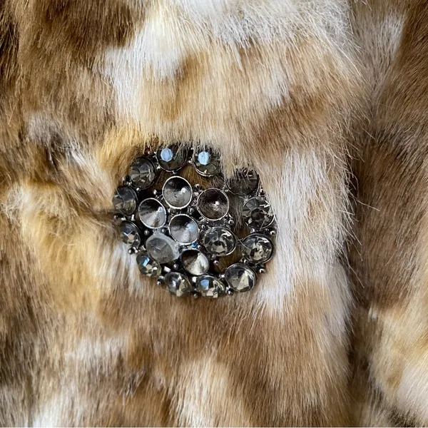 Daytrip Boho Tan Brown Cream Faux Fur Jacket Coat size medium NWOTS - Image 9