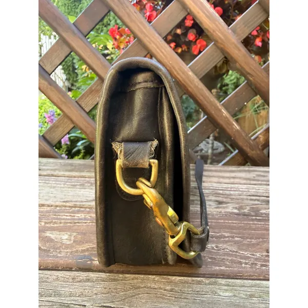 Vintage Coach Pocket Purse Black Leather Crossbody Bag 9755 Brass Turnlock - Image 5