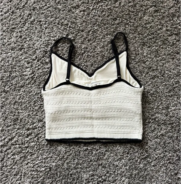 Abercrombie & Fitch White Cropped Knit Camisole with Black Trim - Image 3