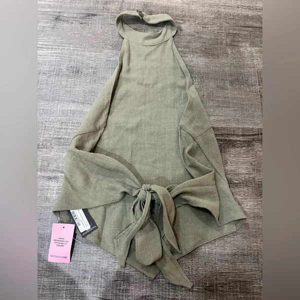 PRETTY LITTLE THING Khaki Textured Halterneck Tie Back Top - Image 4
