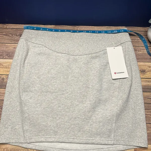 Lululemon Scuba High Rise Mini Skirt NWT Size XL (HCUG) LW8ALUS - Image 2