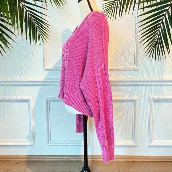 POL Medium Hot Pink Cable Knit V-Neck Sweater – Flamingo Vintage Washed Look - Image 7