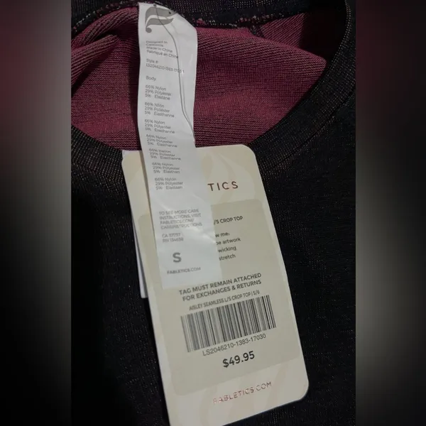 320 Fabletic | NWT Black Aisley Seamless Long Sleeve Crop Top (Size S) - Image 10