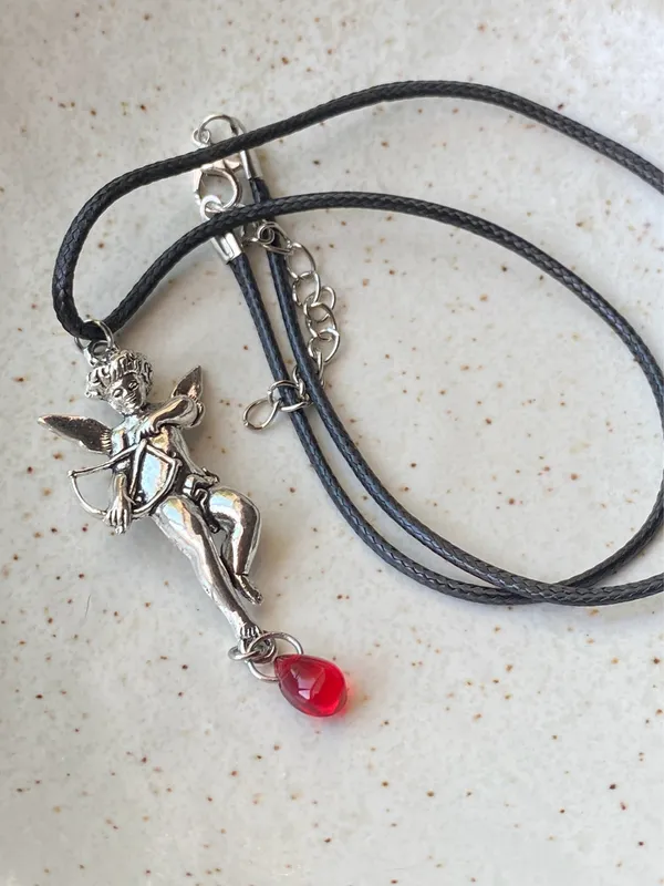 Handmade aesthetic vintage goth romance angel/cherub simple necklace👼❤️ - Image 5