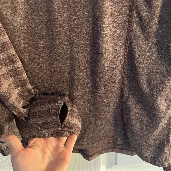 Avia workout long sleeve shirt - Image 2