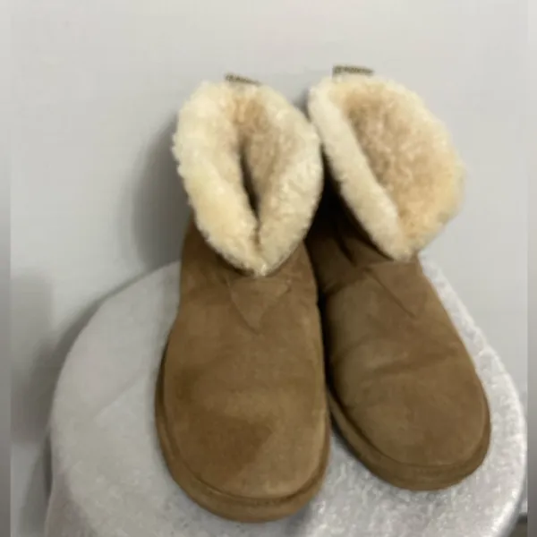Bearpaw Tristen Chestnut Suede Shearling Boots – women’s Size 7 – (B22)✨ - Image 2