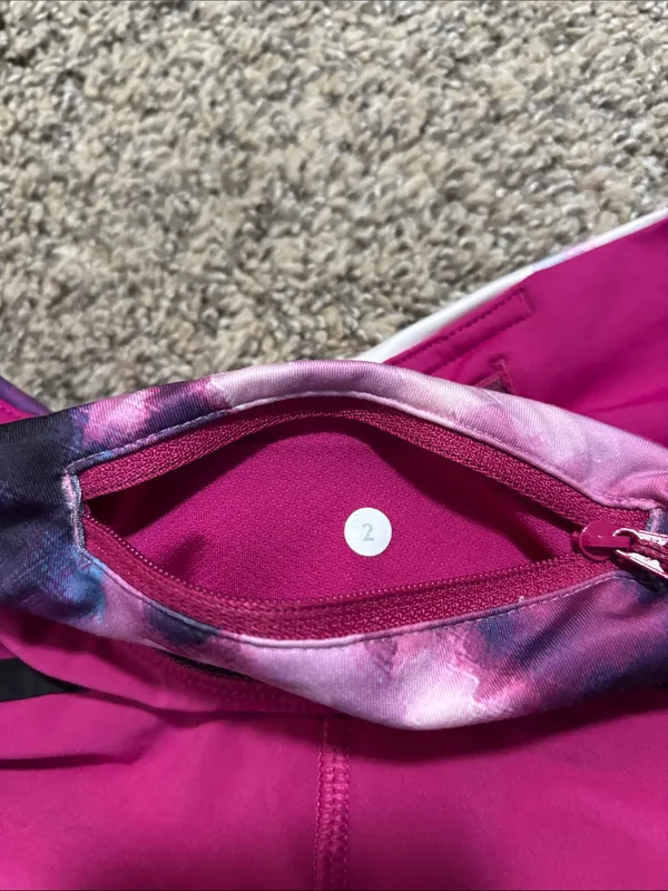 Lululemon Shorts size 2 - Image 4