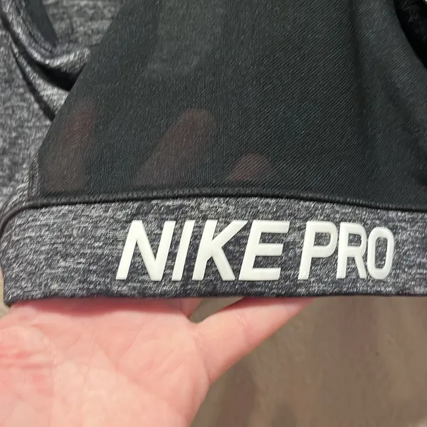 NIKE PRO HYPERCOOL Women’s TANK TOP DRI FIT CROPPED GREY BLACK MESH Size Small - Image 6