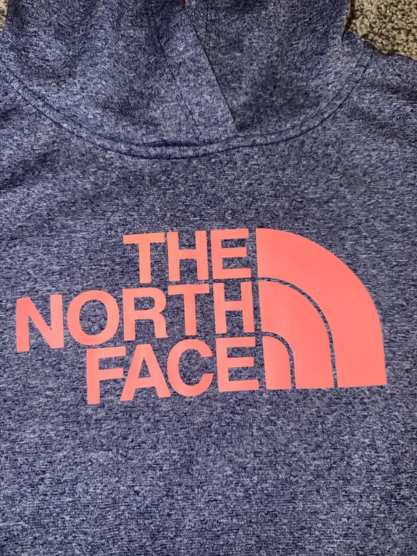 The North Face Fave Pullover Hoodie Women's, Grey with Pink Logo, Size M - Image 3