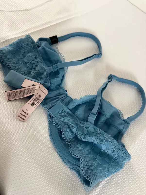 Victoria's Secret Bra - Image 3
