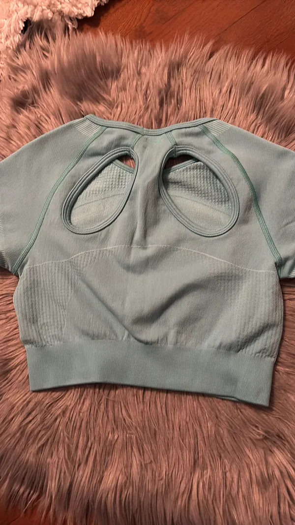 Gymshark Top Crop - Image 2