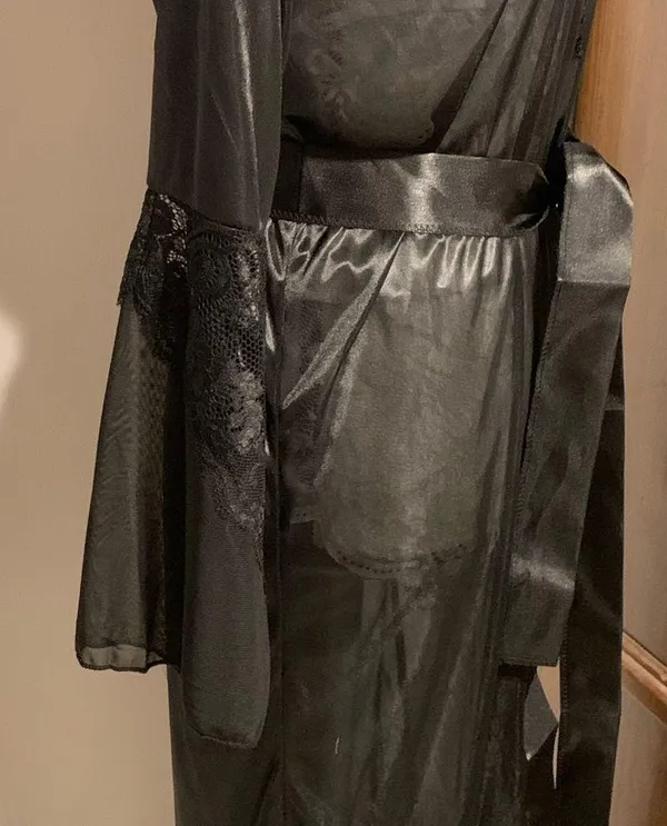 Black Lace Trim Robe Size M - Image 4