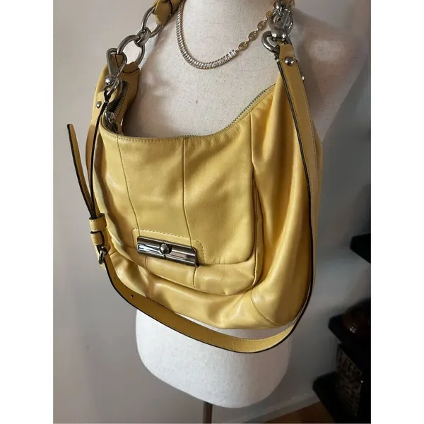 Coach yellow hobo shoulder bag leather - Image 2
