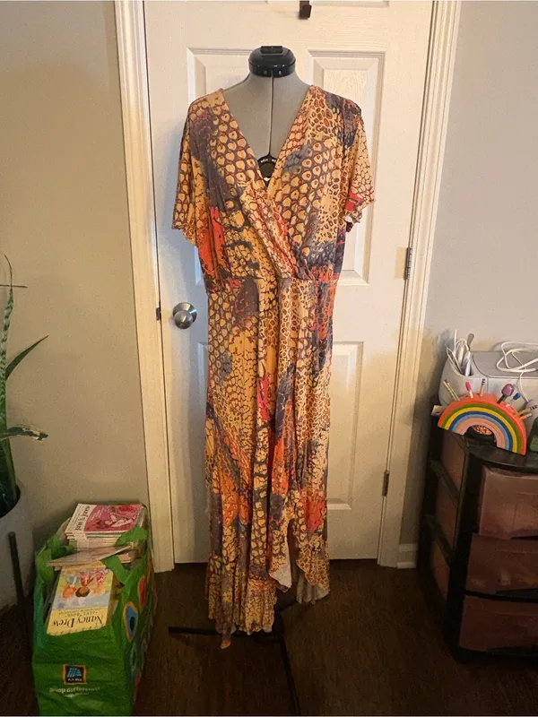 Venus x Lascana Flutter Sleeve V-Neck Maxi Dress in Rust Multi, XL - Image 2