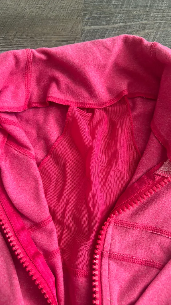 Lululemon define jacket in sonic pink, full zip, size 8 - Image 9