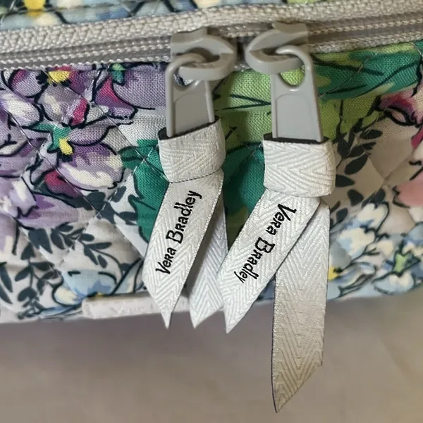 Vera Bradley Multicolor Floral Train Case Cosmetic Bag - Image 2
