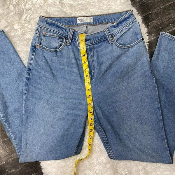 Abercrombie & Fitch 90s Straight Ultra High Rise Curve Love Jeans Soft Girl Alt - Image 4