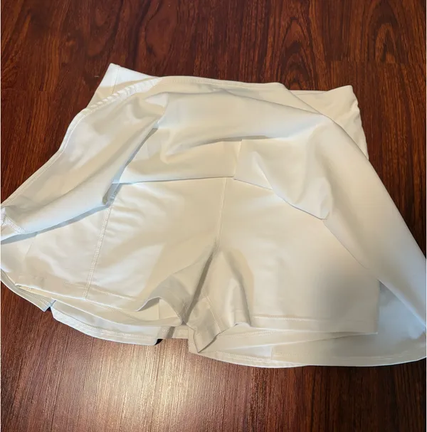Old Navy Athletic Skort White - Image 3
