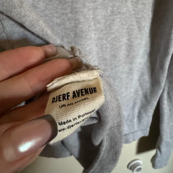 Djerf Avenue Getaway Top Sz Small Grey Polo‎ Style - Image 9