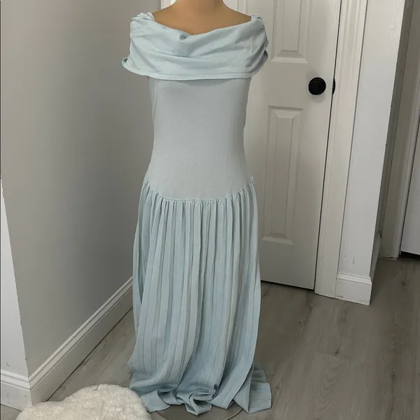 Vici The Real Moment Off The Shoulder Maxi Dress Light Blue - Image 3