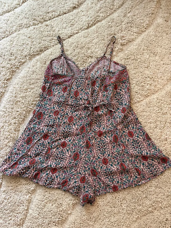 American Eagle Floral Romper - Image 2