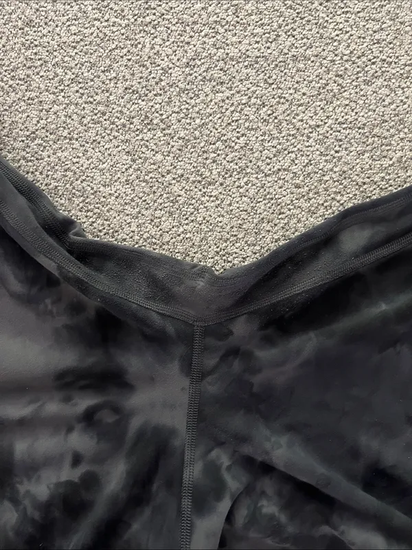 Lululemon Black & Gray High-Waist Leggings - Image 4