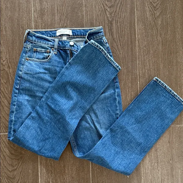 Abercrombie & Fitch Ankle Striaght Jeans - Image 6
