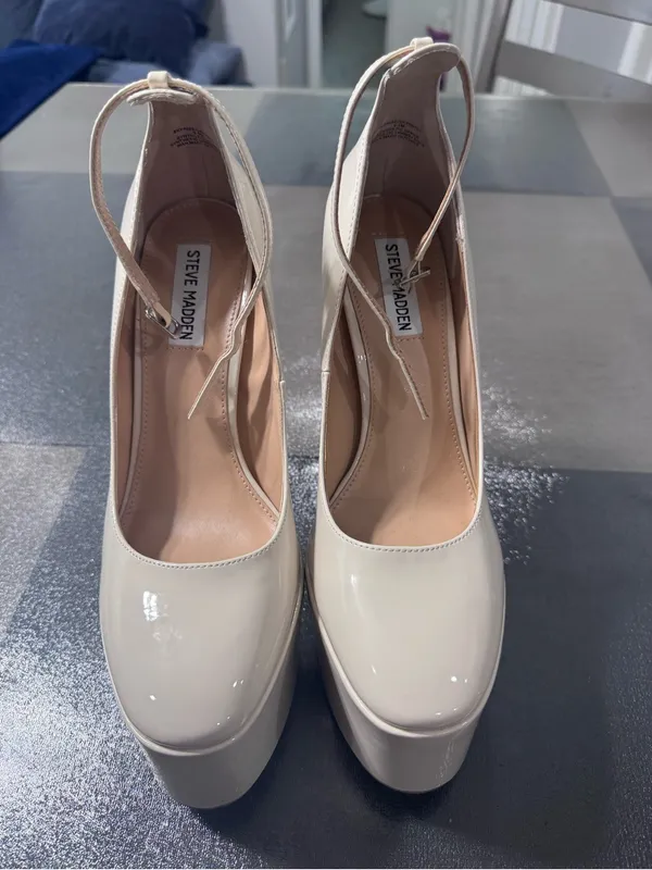 STEVE MADDEN Women's Skyrise Pumps - Image 4
