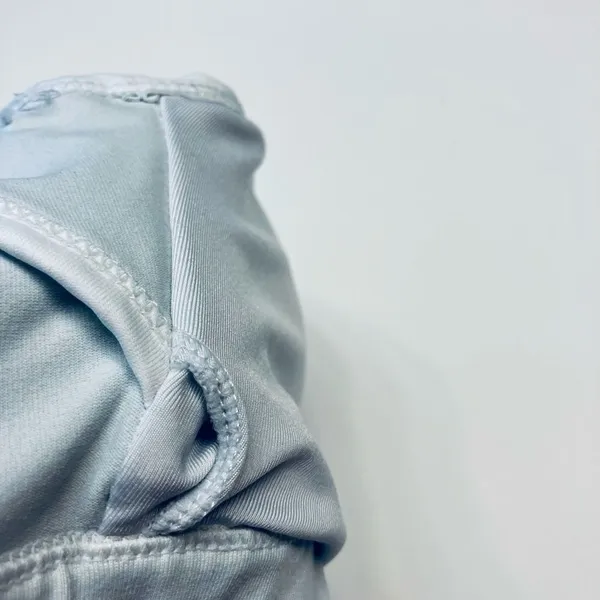 NVGTN Sports Bra‎ Women XS Light Blue Keyhole Racerback Activewear - Image 8