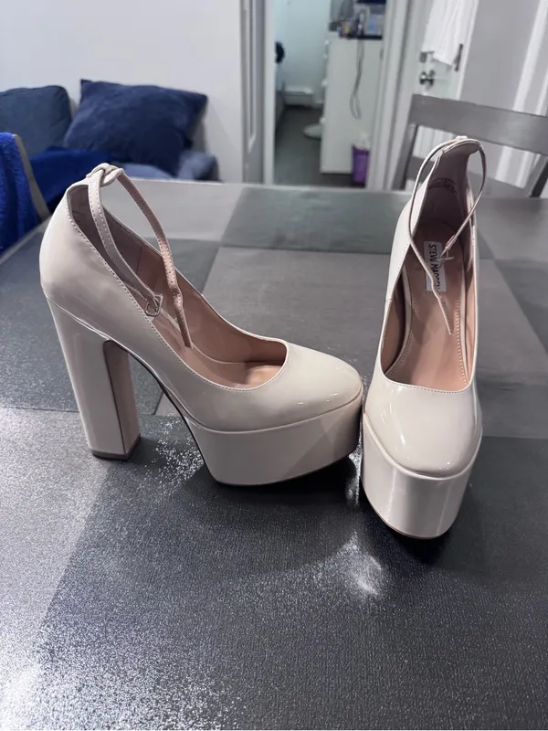 STEVE MADDEN Women's Skyrise Pumps - Image 2