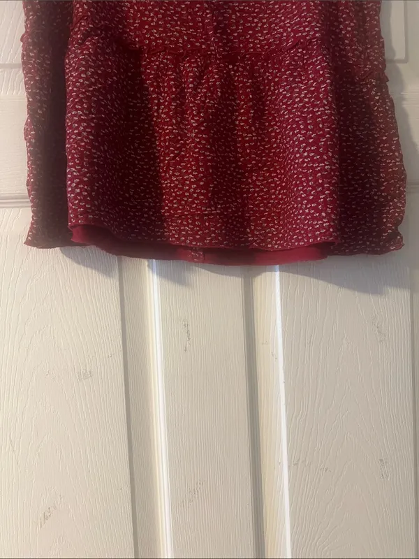 Brandy Melville Red Mini Skirt with White Floral Print - Image 3