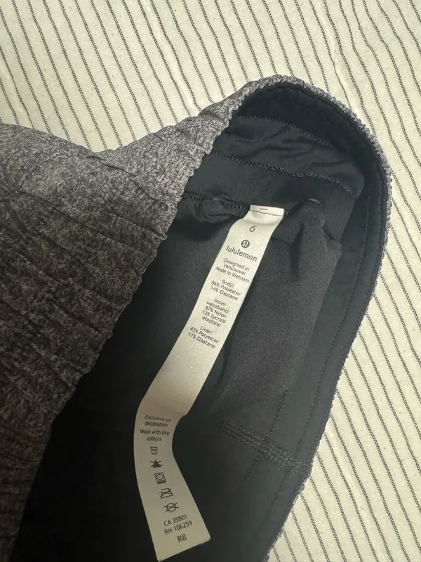 Lululemon Hottie Hot 4" - Image 4