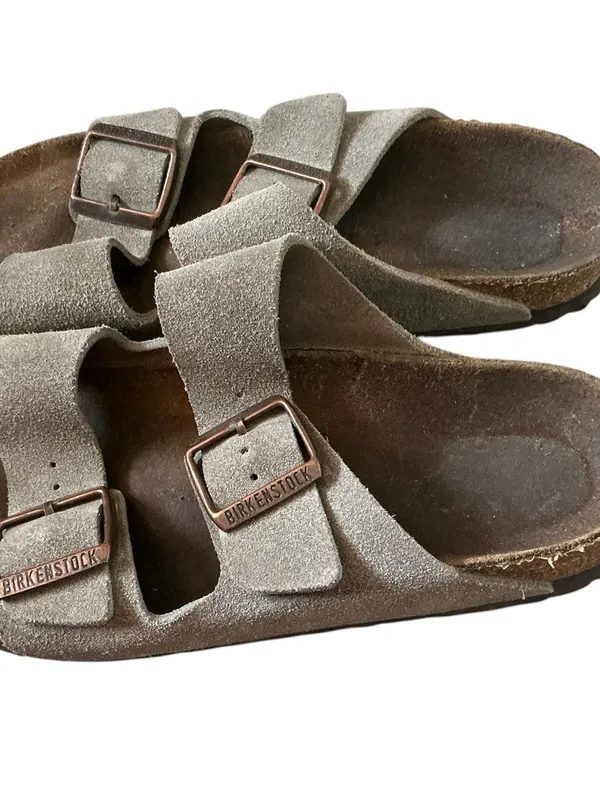Vtg Birkenstock Arizona soft footbed sandals in taupe size 38 - Image 2