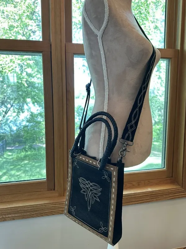Idyllwind Black Leather & Suede Western Crossbody Tote Bag Embroidered Strap - Image 9
