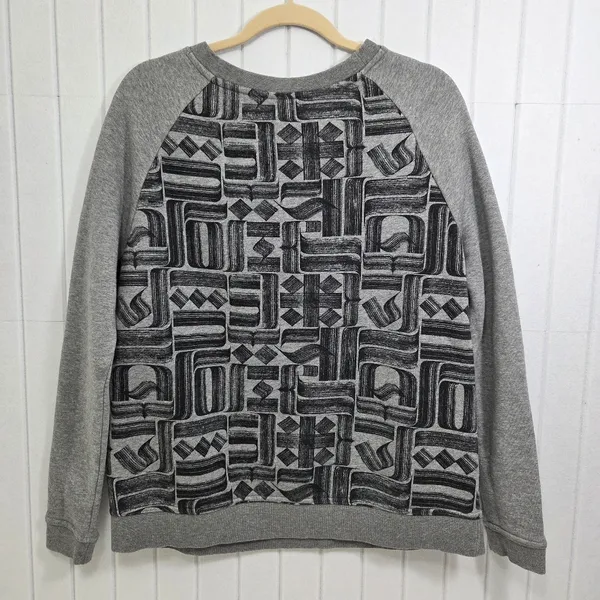 Nike SPORTSWEAR RALLY CREW GRAY Sweatshirt with Black logo Size M‎ - Image 5
