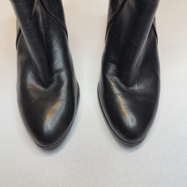 Adrienne Vittadini Black Leather Ankle Boots Block Heel Chic Trendy Zip‎ Size 8M - Image 3