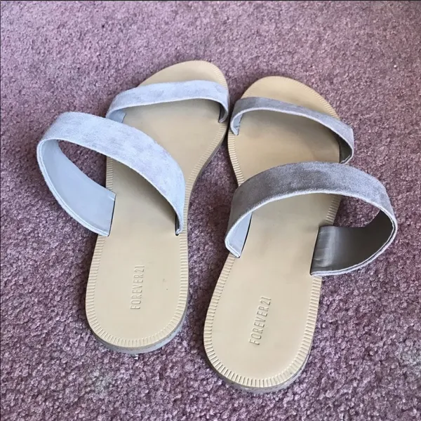 ✨Forever 21 Faux Suede Strappy Flat Sandals✨ - Image 3