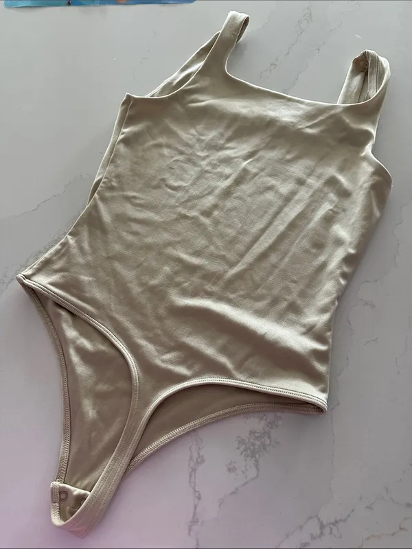 Aritzia Contour Satin Tank Bodysuit‎ light gold size XS - Image 5