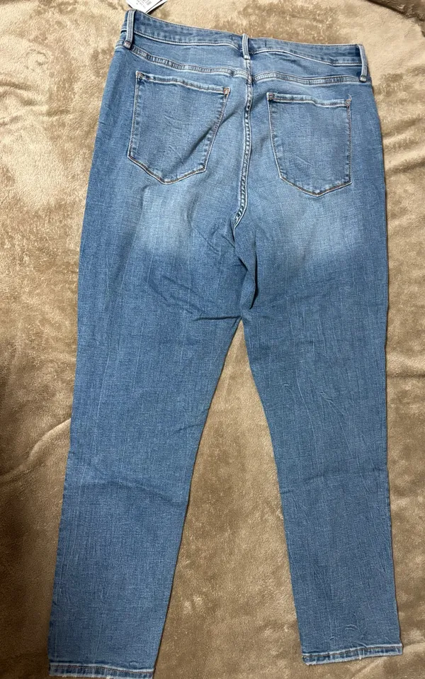 Abercrombie Jeans - Image 3